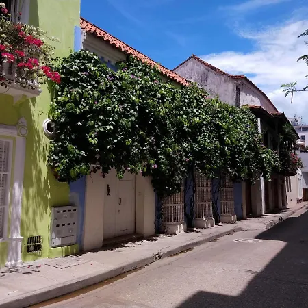 Pensión Calle De Las Damas Cartagena
